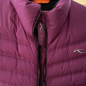 New, never worn (no tags) KJUS Woemns Puffy Vest, Plum, small (Kjus size 36)